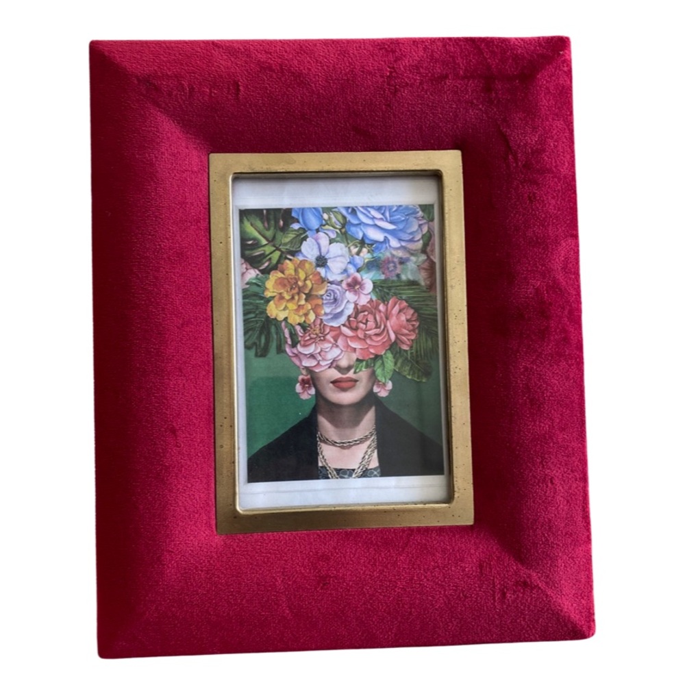 Red velvet picture frame plus Frida Kahlo print paper picture